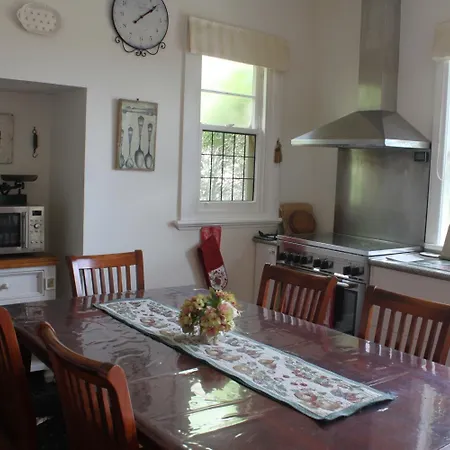 Mornington Bed And Breakfast-3